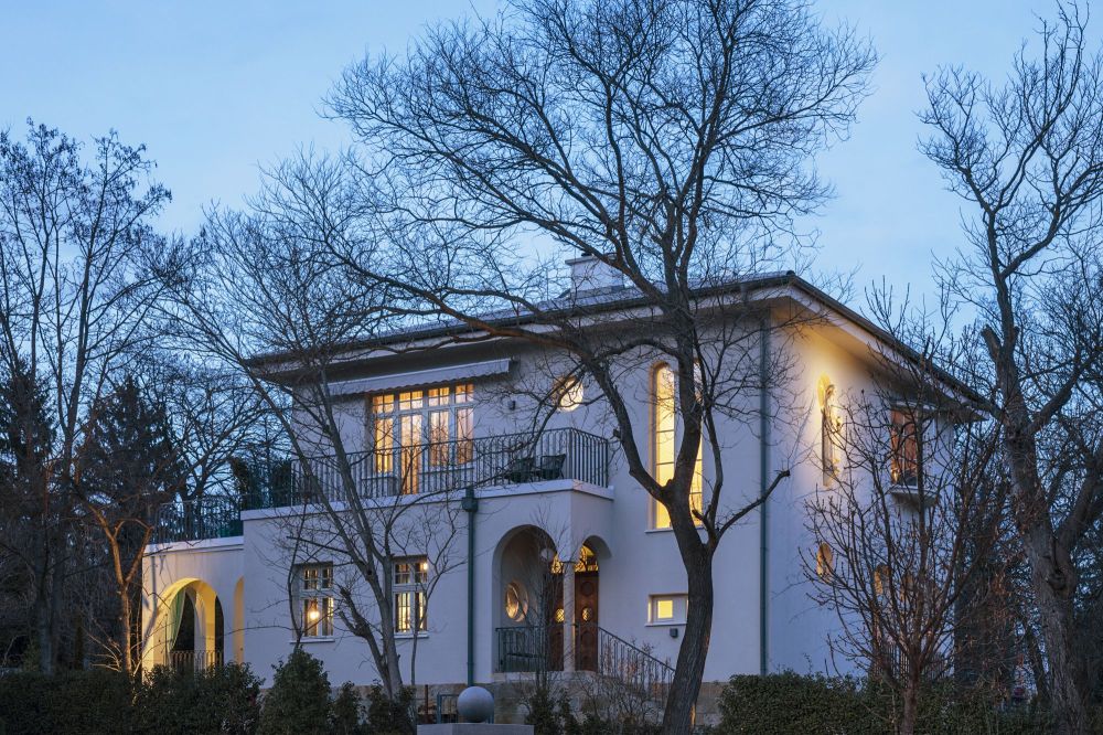 BAGATELLE GARDENHOUSE