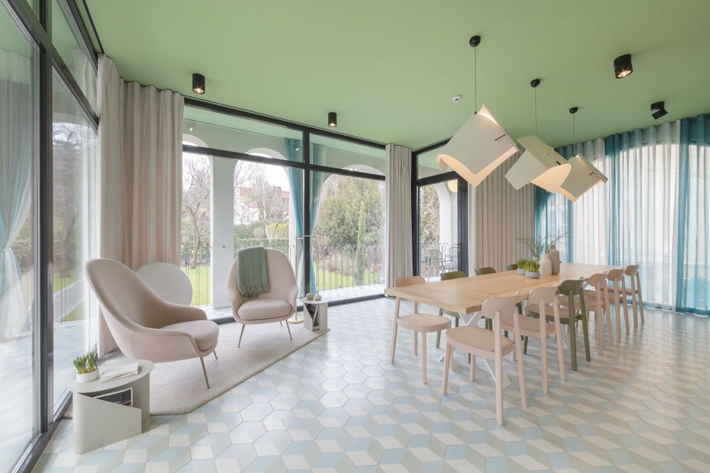 BAGATELLE GARDENHOUSE