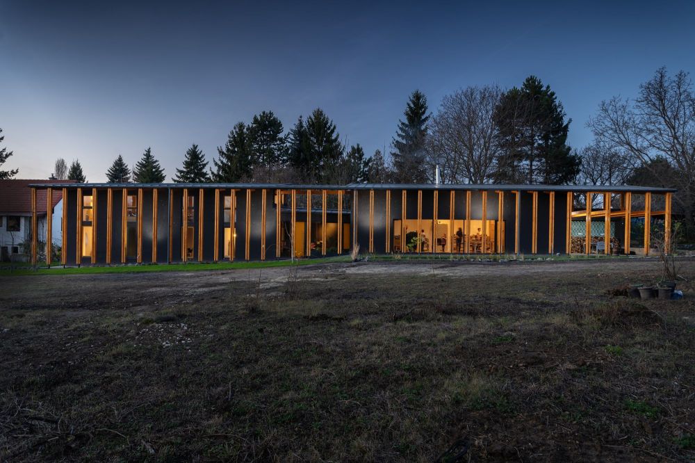 CSALÁDI HÁZ, BUDAKESZI