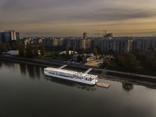 STOPPER RENDEZVÉNYHAJÓ