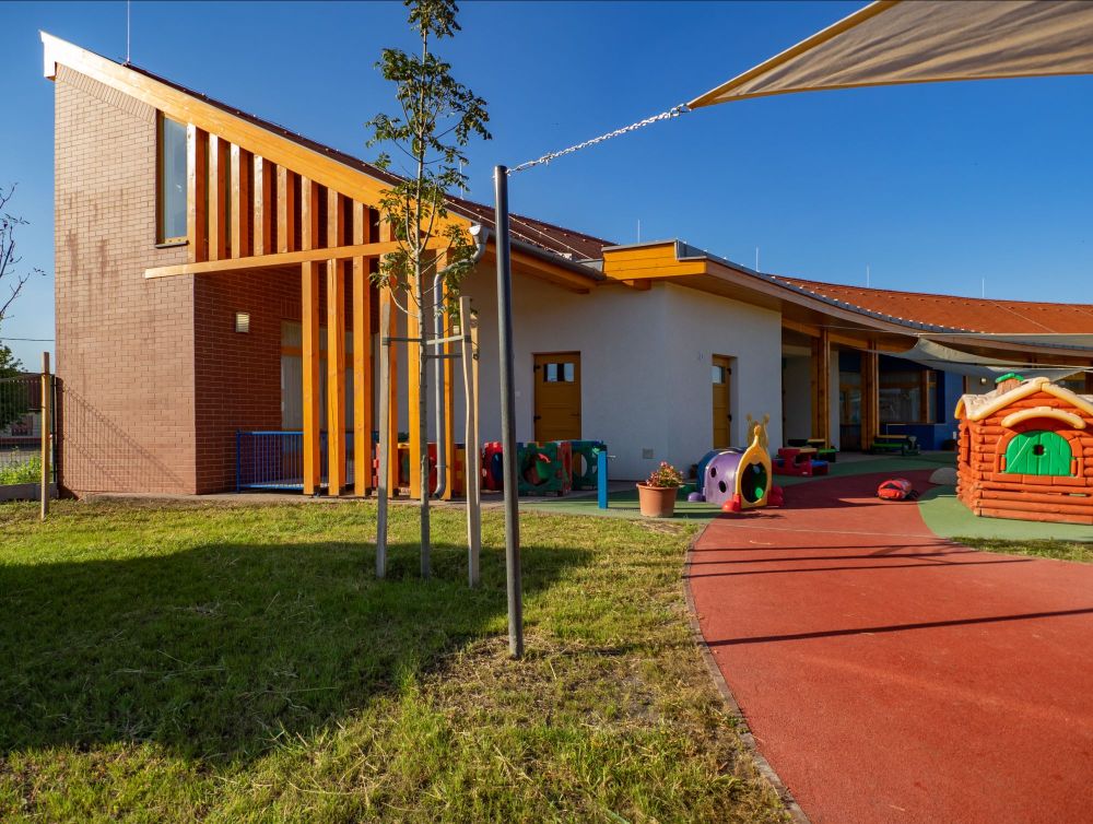 JÁSZBERÉNYI BÖLCSŐDE