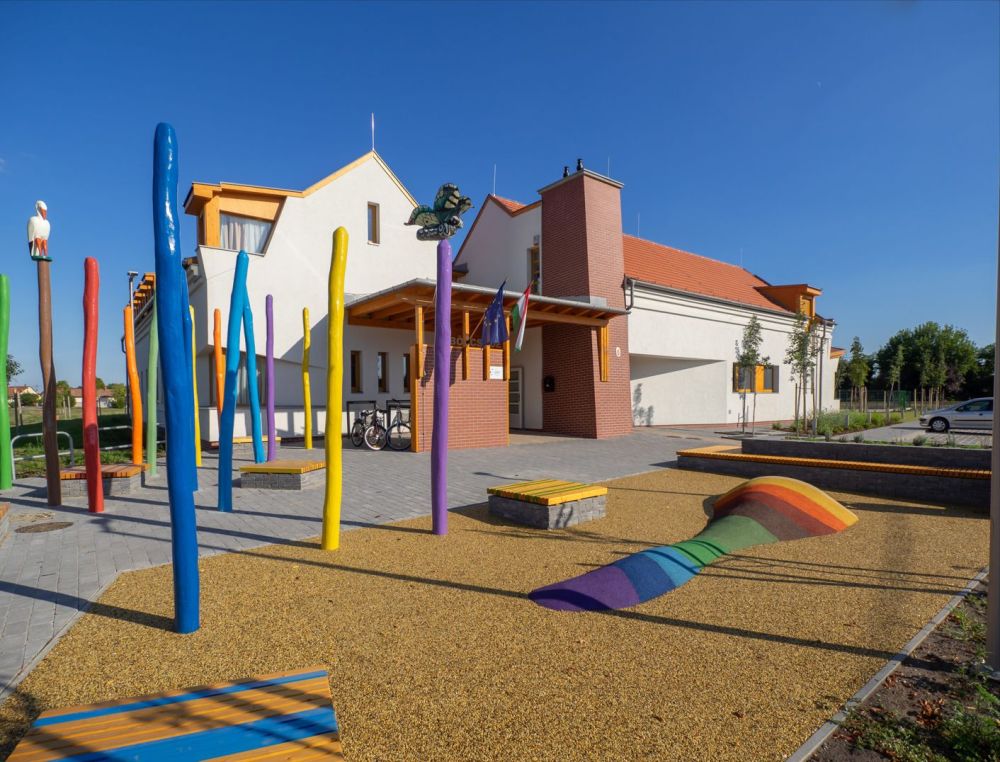 JÁSZBERÉNYI BÖLCSŐDE